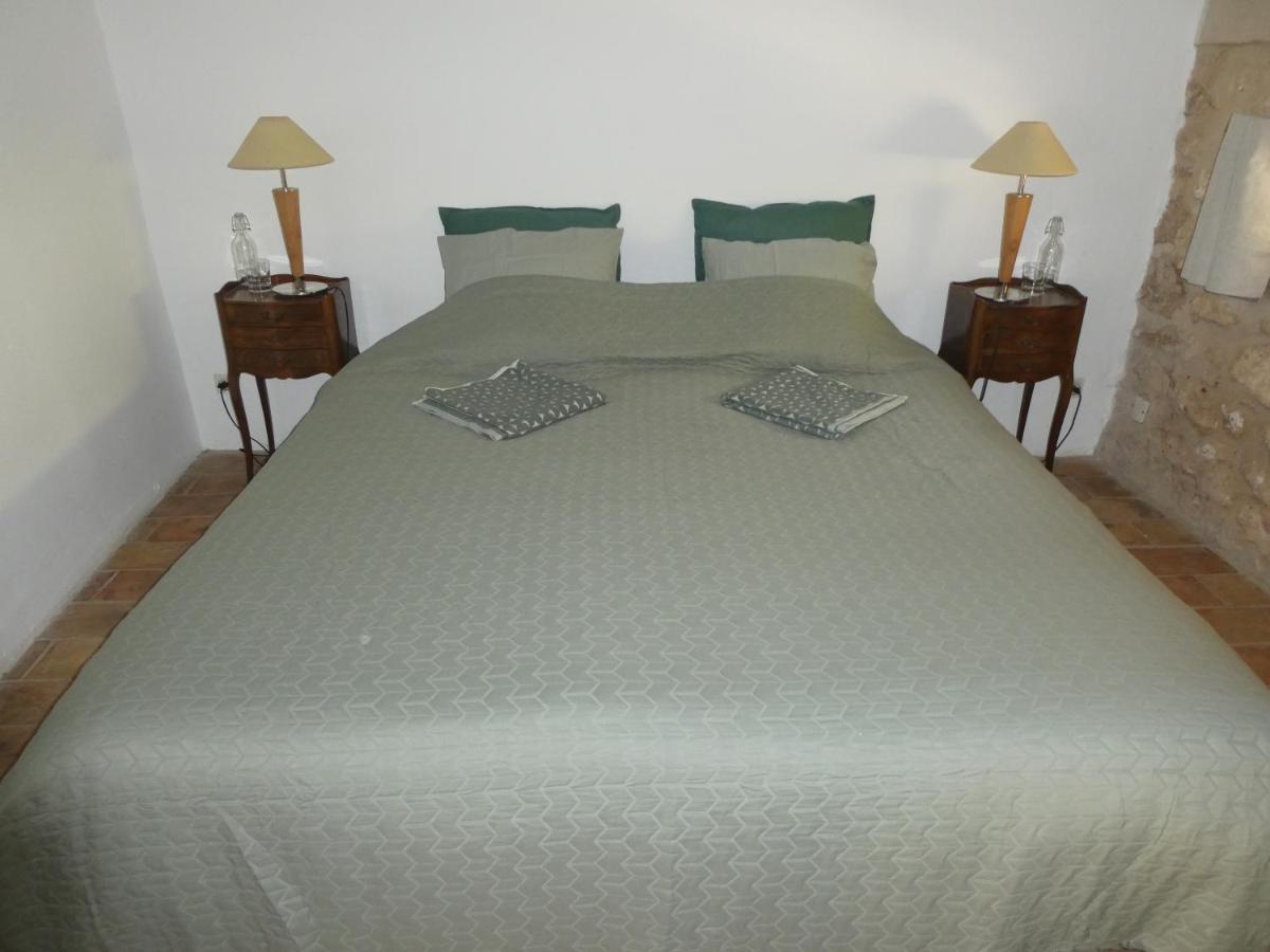 Hotel Le Jas Des Aiguiers à Saint-Saturnin-lès-Apt Extérieur photo