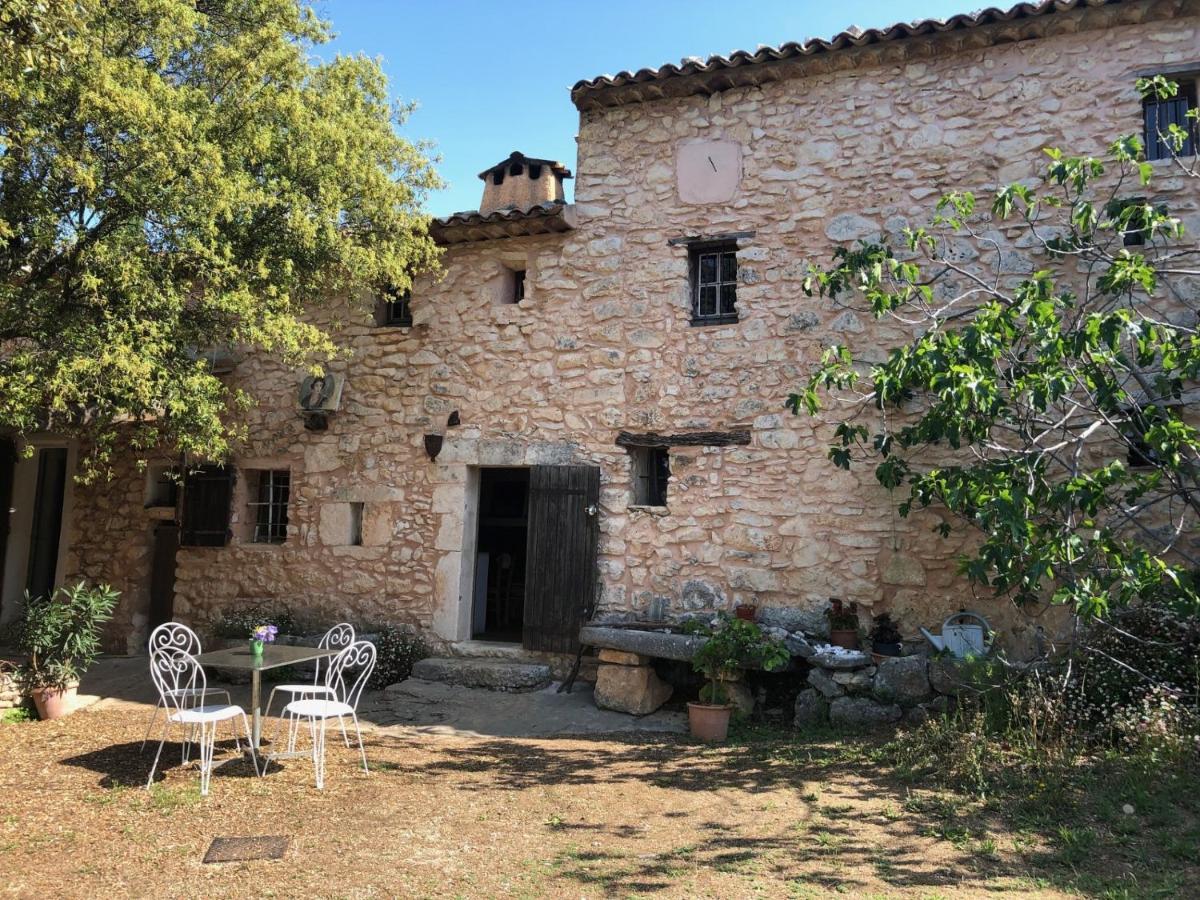 Hotel Le Jas Des Aiguiers à Saint-Saturnin-lès-Apt Extérieur photo