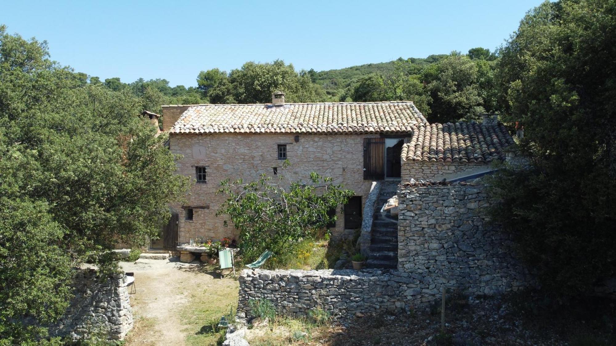 Hotel Le Jas Des Aiguiers à Saint-Saturnin-lès-Apt Extérieur photo