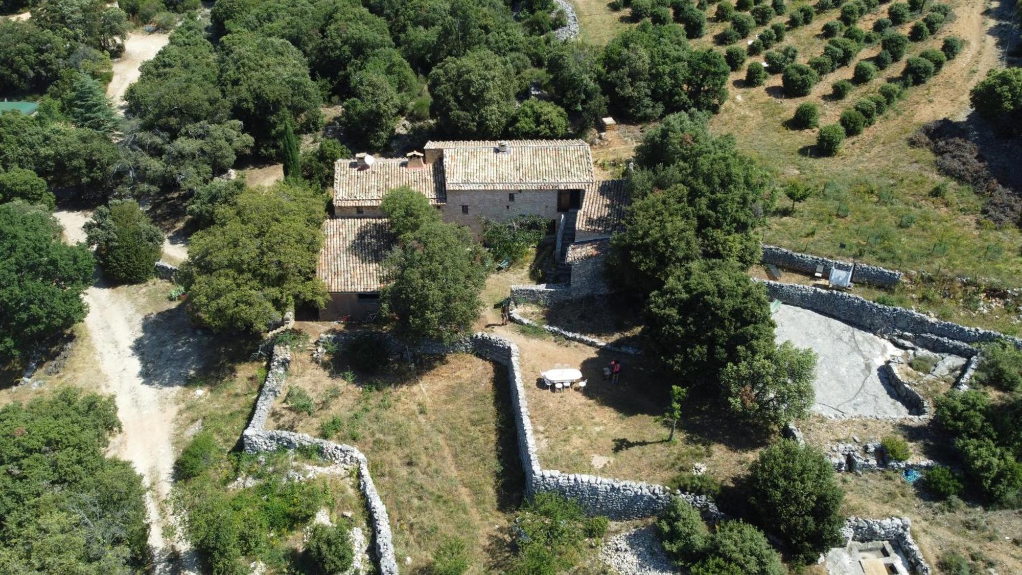 Hotel Le Jas Des Aiguiers à Saint-Saturnin-lès-Apt Extérieur photo